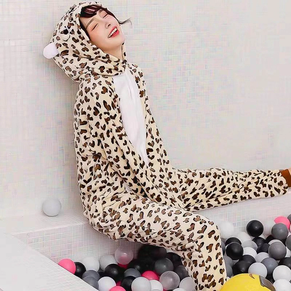 Pijama, salopeta dintr-o bucata din microfibra gala21-920 leopard galasun
