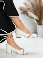 Pantofi cu Toc mic 3XKK99 Alb » MeiMei.Ro