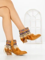 Ciocate XQ16-13 LIGHT CAMEL | H&D